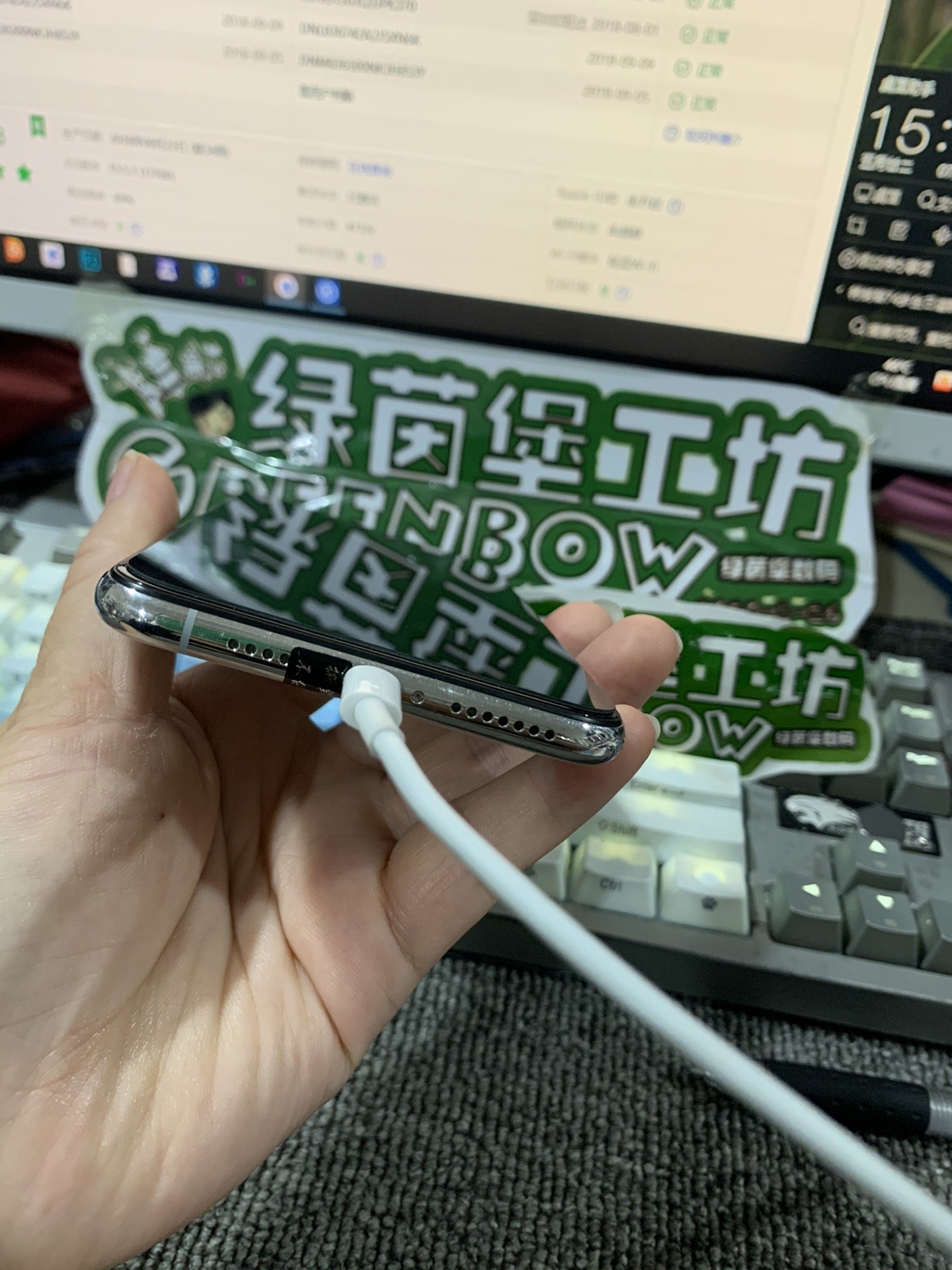 015522tdbe4dn488ehnd8v.jpg
